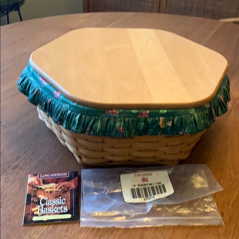 Longaberger 14” Generation Basket